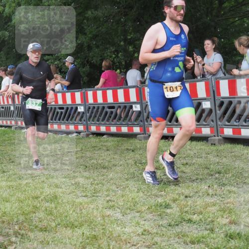 21.06.2025 - 27. Vierlanden-Triathlon KatJ http://msf.ph/oto/8011245 15.06.2025 13:05:56 Ziel 692, 837, 1017 meine-sportfotos.de