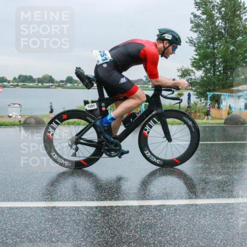 21.06.2025 - 27. Vierlanden-Triathlon H.Heesch http://msf.ph/oto/8011286 15.06.2025 13:57:23 Radfahren 1233, 1251, 1271 meine-sportfotos.de