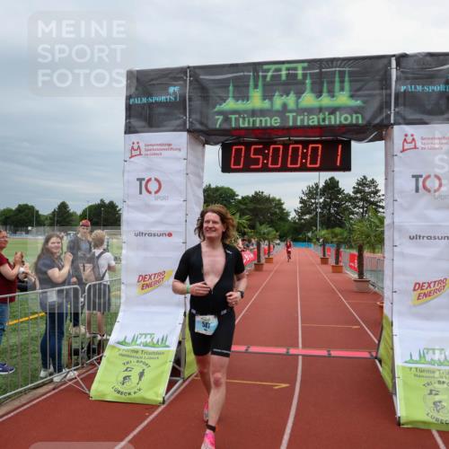 15.06.2025 - 7 Türme Triathlon Michael Strokosch http://msf.ph/oto/8011312 15.06.2025 15:00:01 Ziel 587 meine-sportfotos.de