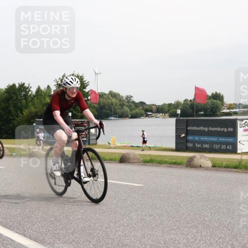 15.06.2025 - 27. Vierlanden-Triathlon H.Heesch http://msf.ph/oto/8011325 15.06.2025 11:02:50 Radfahren 510, 519, 522, 532, 594, 628, 634, 639, 725, 735 meine-sportfotos.de