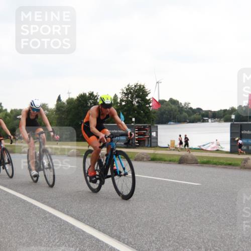 21.06.2025 - 27. Vierlanden-Triathlon H.Heesch http://msf.ph/oto/8011328 15.06.2025 13:02:40 Radfahren 918, 1073, 1074, 1075, 1076 meine-sportfotos.de