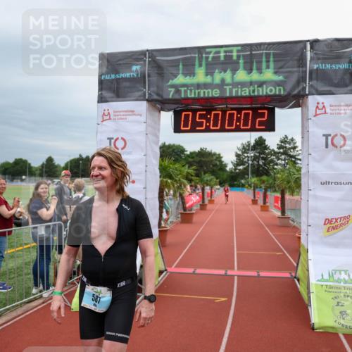 15.06.2025 - 7 Türme Triathlon Michael Strokosch http://msf.ph/oto/8011339 15.06.2025 15:00:01 Ziel 587 meine-sportfotos.de