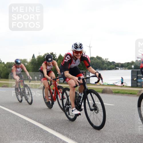 21.06.2025 - 27. Vierlanden-Triathlon H.Heesch http://msf.ph/oto/8011388 15.06.2025 13:03:33 Radfahren 1069, 1070, 1071, 1072 meine-sportfotos.de