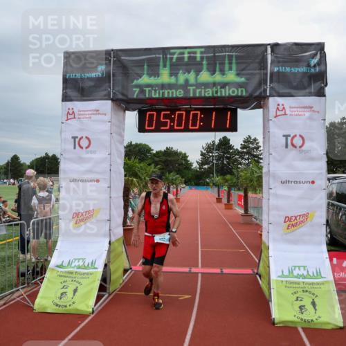 15.06.2025 - 7 Türme Triathlon Michael Strokosch http://msf.ph/oto/8011404 15.06.2025 15:00:11 Ziel 600 meine-sportfotos.de
