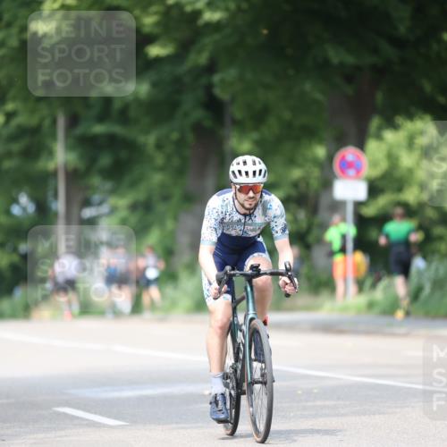 15.06.2025 - 7 Türme Triathlon Yannick Fuchs http://msf.ph/oto/8011440 15.06.2025 13:26:08 Radfahren  meine-sportfotos.de