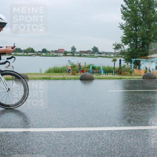 21.06.2025 - 27. Vierlanden-Triathlon H.Heesch http://msf.ph/oto/8011455 15.06.2025 13:59:59 Radfahren 1237 meine-sportfotos.de