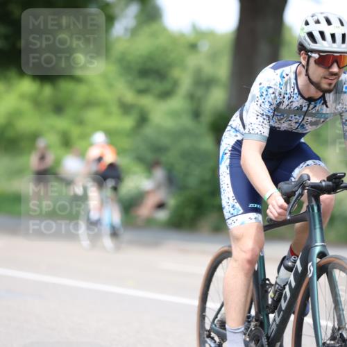 15.06.2025 - 7 Türme Triathlon Yannick Fuchs http://msf.ph/oto/8011527 15.06.2025 13:26:10 Radfahren  meine-sportfotos.de