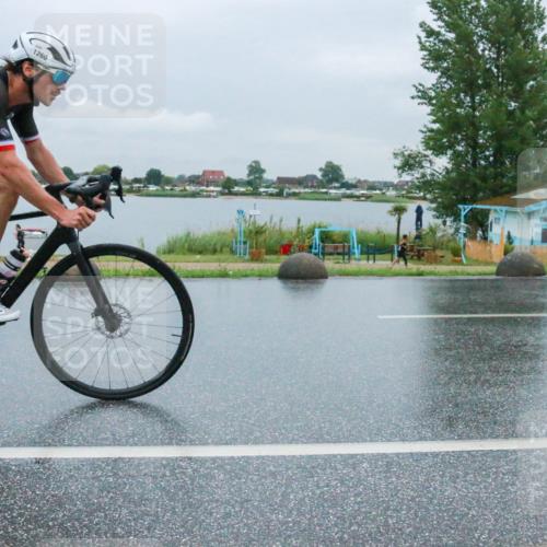 21.06.2025 - 27. Vierlanden-Triathlon H.Heesch http://msf.ph/oto/8011530 15.06.2025 14:01:01 Radfahren 1256, 1260 meine-sportfotos.de