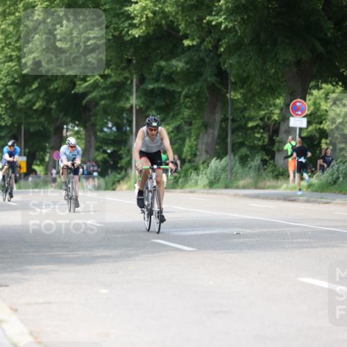 15.06.2025 - 7 Türme Triathlon Yannick Fuchs http://msf.ph/oto/8011541 15.06.2025 13:26:18 Radfahren 608, 673 meine-sportfotos.de
