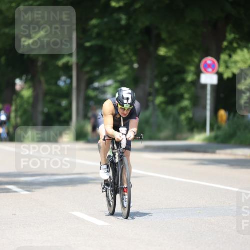15.06.2025 - 7 Türme Triathlon Yannick Fuchs http://msf.ph/oto/8011559 15.06.2025 12:45:48 Radfahren 236, 242, 291, 318, 370, 414 meine-sportfotos.de