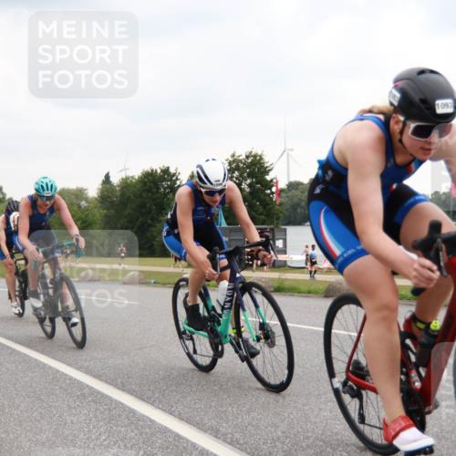 21.06.2025 - 27. Vierlanden-Triathlon H.Heesch http://msf.ph/oto/8011587 15.06.2025 13:09:06 Radfahren 1093, 1094, 1095, 1096 meine-sportfotos.de