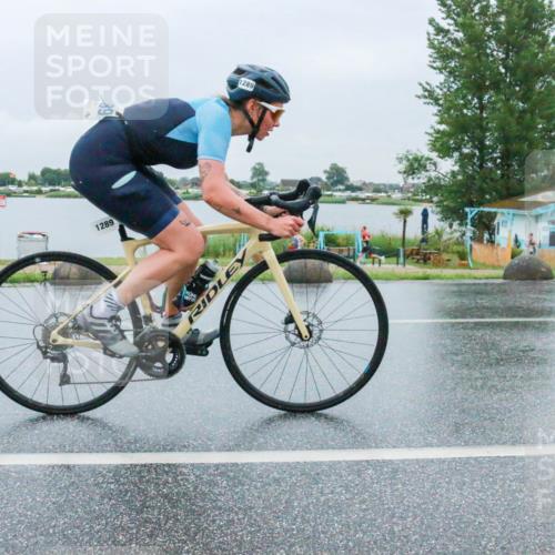 21.06.2025 - 27. Vierlanden-Triathlon H.Heesch http://msf.ph/oto/8011591 15.06.2025 14:03:00 Radfahren 1289 meine-sportfotos.de