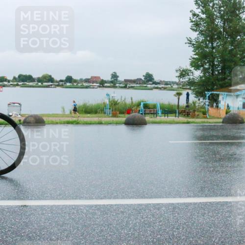 21.06.2025 - 27. Vierlanden-Triathlon H.Heesch http://msf.ph/oto/8011604 15.06.2025 14:03:20 Radfahren 1250 meine-sportfotos.de