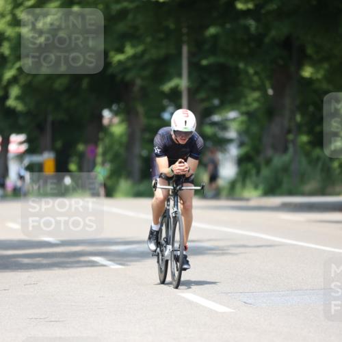 15.06.2025 - 7 Türme Triathlon Yannick Fuchs http://msf.ph/oto/8011626 15.06.2025 12:45:52 Radfahren 291, 318 meine-sportfotos.de