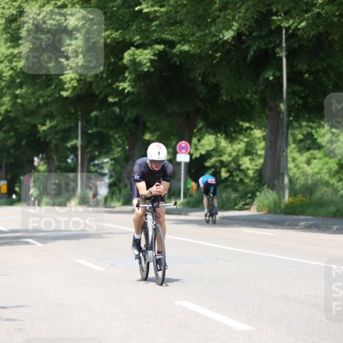 15.06.2025 - 7 Türme Triathlon Yannick Fuchs http://msf.ph/oto/8011650 15.06.2025 12:45:52 Radfahren 291, 318 meine-sportfotos.de