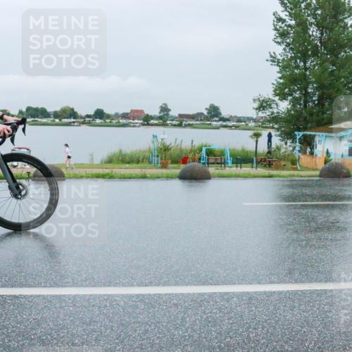 21.06.2025 - 27. Vierlanden-Triathlon H.Heesch http://msf.ph/oto/8011665 15.06.2025 14:04:07 Radfahren 1245 meine-sportfotos.de