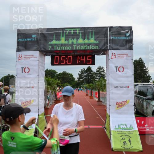 15.06.2025 - 7 Türme Triathlon Michael Strokosch http://msf.ph/oto/8011689 15.06.2025 15:01:45 Ziel 290 meine-sportfotos.de