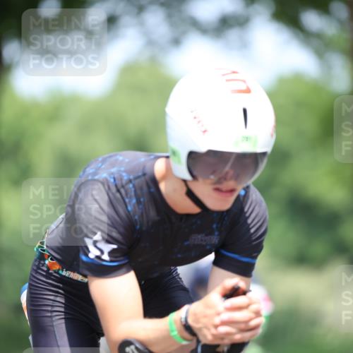 15.06.2025 - 7 Türme Triathlon Yannick Fuchs http://msf.ph/oto/8011694 15.06.2025 12:45:53 Radfahren 291 meine-sportfotos.de