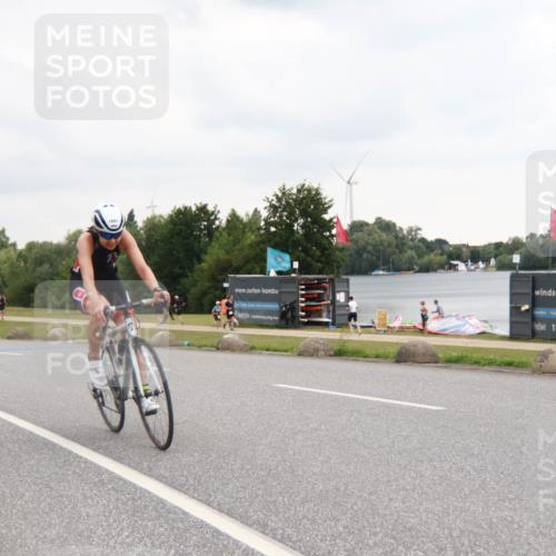 21.06.2025 - 27. Vierlanden-Triathlon H.Heesch http://msf.ph/oto/8011712 15.06.2025 13:10:37 Radfahren 1089, 1090, 1091, 1092 meine-sportfotos.de