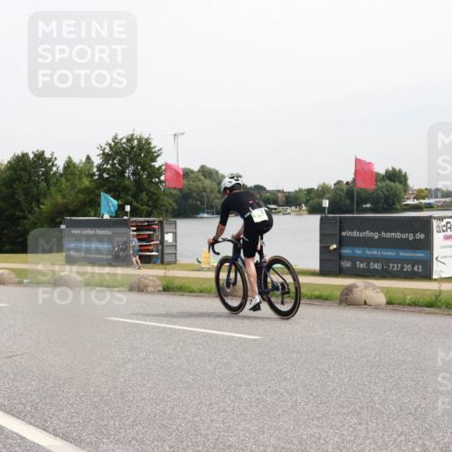 15.06.2025 - 27. Vierlanden-Triathlon H.Heesch http://msf.ph/oto/8011718 15.06.2025 11:04:27 Radfahren 755 meine-sportfotos.de