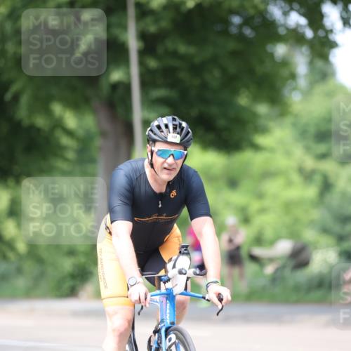 15.06.2025 - 7 Türme Triathlon Yannick Fuchs http://msf.ph/oto/8011725 15.06.2025 13:26:33 Radfahren 244, 719, 1156 meine-sportfotos.de