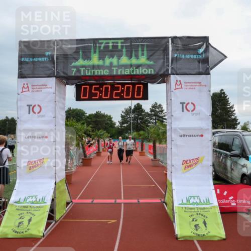 15.06.2025 - 7 Türme Triathlon Michael Strokosch http://msf.ph/oto/8011729 15.06.2025 15:02:00 Ziel 532 meine-sportfotos.de