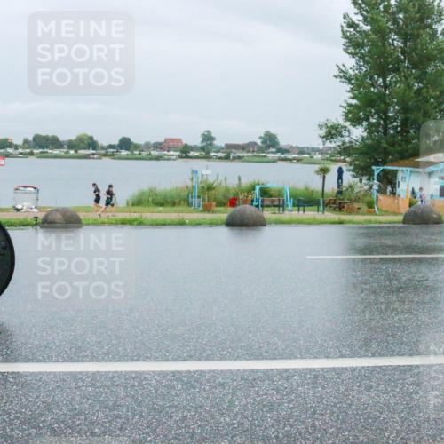 21.06.2025 - 27. Vierlanden-Triathlon H.Heesch http://msf.ph/oto/8011739 15.06.2025 14:07:59 Radfahren 1302 meine-sportfotos.de