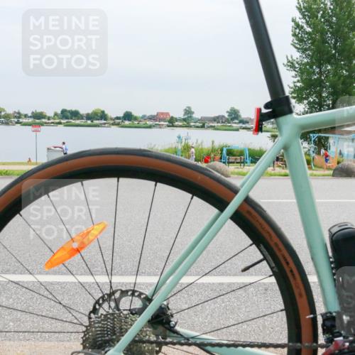 15.06.2025 - 27. Vierlanden-Triathlon H.Heesch http://msf.ph/oto/8011873 15.06.2025 11:05:08 Radfahren 122, 231, 246, 588 meine-sportfotos.de