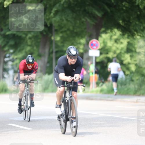 15.06.2025 - 7 Türme Triathlon Yannick Fuchs http://msf.ph/oto/8011905 15.06.2025 13:26:42 Radfahren 400, 667, 1153 meine-sportfotos.de