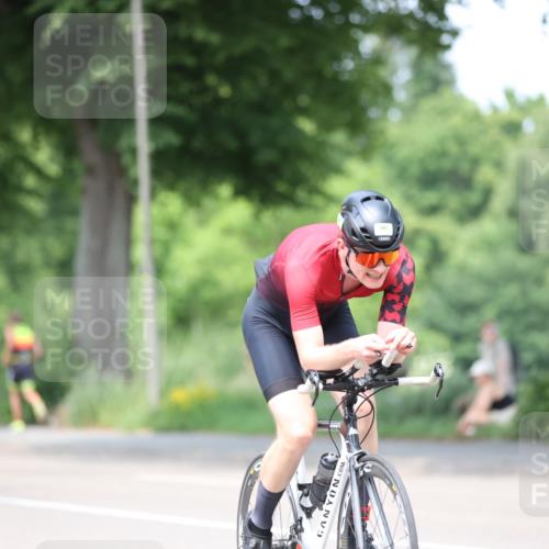 15.06.2025 - 7 Türme Triathlon Yannick Fuchs http://msf.ph/oto/8011950 15.06.2025 13:26:43 Radfahren 400, 667, 1071, 1153 meine-sportfotos.de
