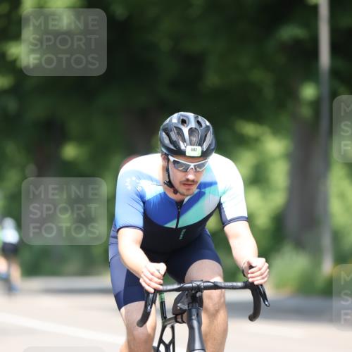 15.06.2025 - 7 Türme Triathlon Yannick Fuchs http://msf.ph/oto/8011982 15.06.2025 12:46:25 Radfahren 412, 477, 504, 566, 605 meine-sportfotos.de