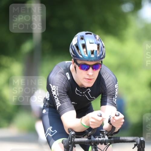 15.06.2025 - 7 Türme Triathlon Yannick Fuchs http://msf.ph/oto/8012099 15.06.2025 12:46:28 Radfahren 317, 504, 566, 605, 609 meine-sportfotos.de