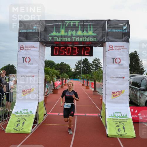 15.06.2025 - 7 Türme Triathlon Michael Strokosch http://msf.ph/oto/8012130 15.06.2025 15:03:12 Ziel 401 meine-sportfotos.de
