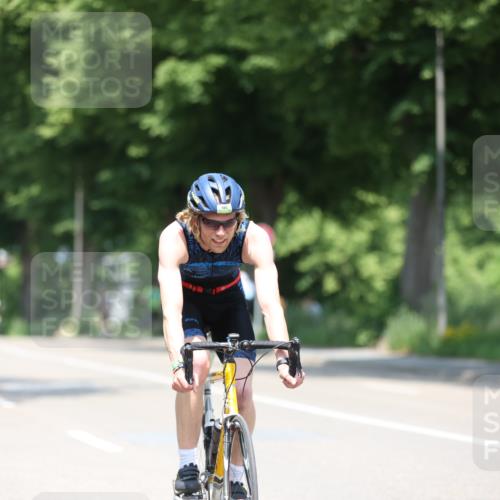 15.06.2025 - 7 Türme Triathlon Yannick Fuchs http://msf.ph/oto/8012168 15.06.2025 12:46:30 Radfahren 317, 504, 566, 605, 609 meine-sportfotos.de