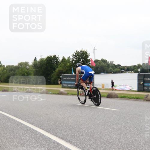 21.06.2025 - 27. Vierlanden-Triathlon H.Heesch http://msf.ph/oto/8012315 15.06.2025 13:23:38 Radfahren 1269, 1278, 1279 meine-sportfotos.de