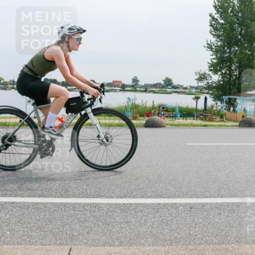 15.06.2025 - 27. Vierlanden-Triathlon H.Heesch http://msf.ph/oto/8012328 15.06.2025 11:06:27 Radfahren 5, 485, 539 meine-sportfotos.de