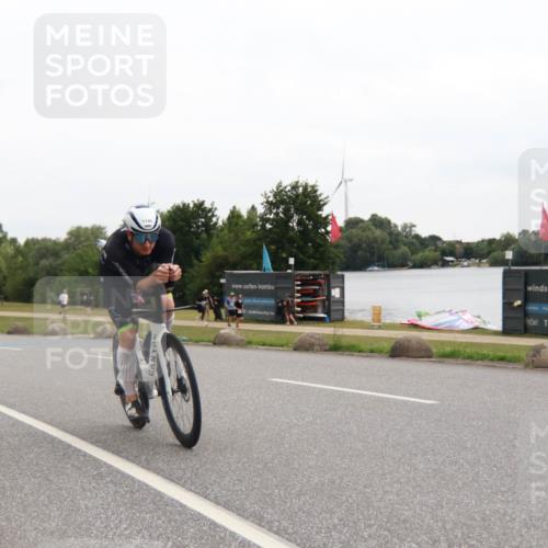 21.06.2025 - 27. Vierlanden-Triathlon H.Heesch http://msf.ph/oto/8012340 15.06.2025 13:23:51 Radfahren 1118, 1145, 1162 meine-sportfotos.de