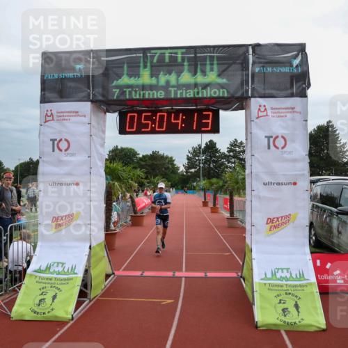 15.06.2025 - 7 Türme Triathlon Michael Strokosch http://msf.ph/oto/8012368 15.06.2025 15:04:13 Ziel 256, 299 meine-sportfotos.de