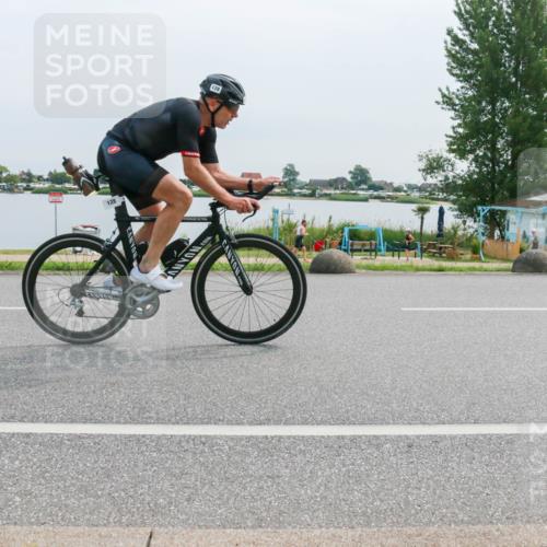 15.06.2025 - 27. Vierlanden-Triathlon H.Heesch http://msf.ph/oto/8012373 15.06.2025 11:06:33 Radfahren 5, 128, 774 meine-sportfotos.de