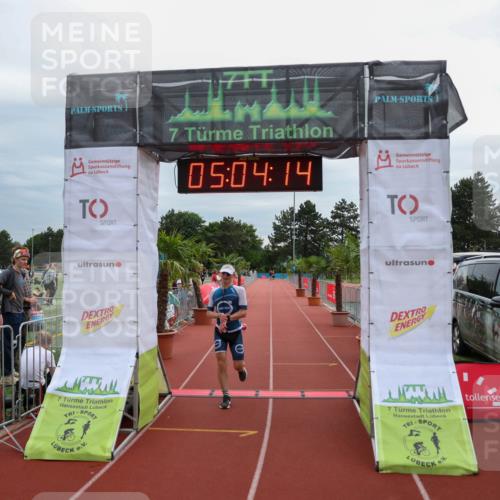 15.06.2025 - 7 Türme Triathlon Michael Strokosch http://msf.ph/oto/8012402 15.06.2025 15:04:14 Ziel 256, 299 meine-sportfotos.de