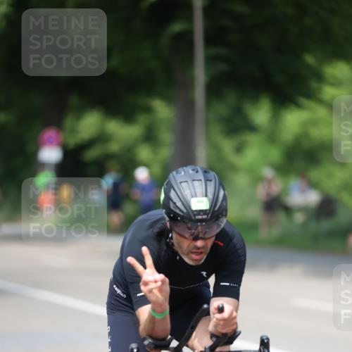 15.06.2025 - 7 Türme Triathlon Yannick Fuchs http://msf.ph/oto/8012417 15.06.2025 13:27:09 Radfahren 255, 762, 840 meine-sportfotos.de