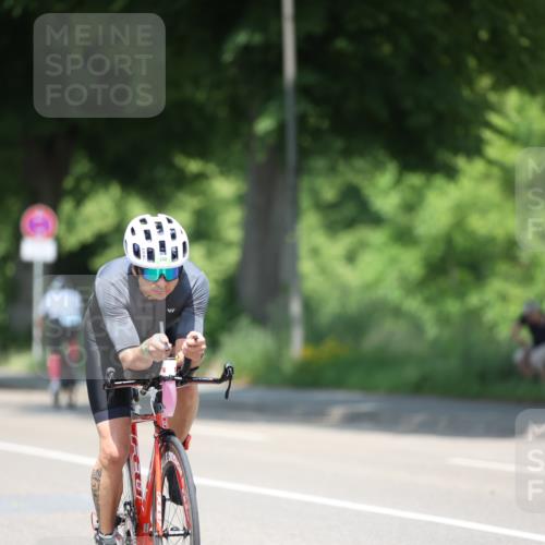 15.06.2025 - 7 Türme Triathlon Yannick Fuchs http://msf.ph/oto/8012481 15.06.2025 12:46:39 Radfahren 240 meine-sportfotos.de