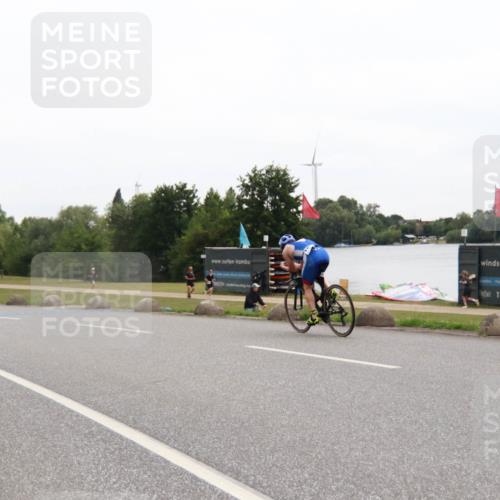 21.06.2025 - 27. Vierlanden-Triathlon H.Heesch http://msf.ph/oto/8012484 15.06.2025 13:24:46 Radfahren 1158, 1254, 1280, 1309 meine-sportfotos.de
