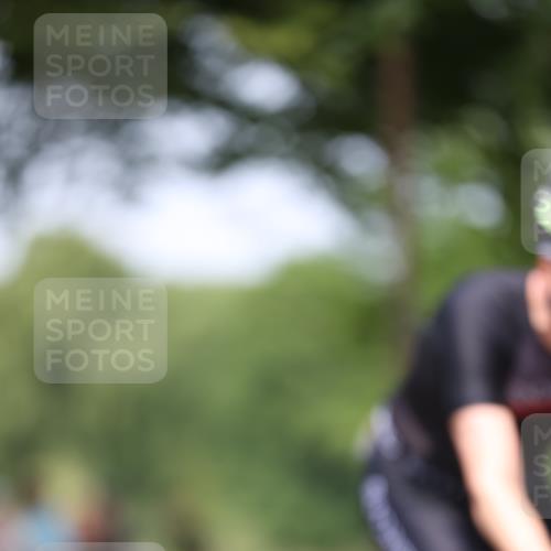 15.06.2025 - 7 Türme Triathlon Yannick Fuchs http://msf.ph/oto/8012486 15.06.2025 13:27:16 Radfahren 255, 772, 840, 1011 meine-sportfotos.de