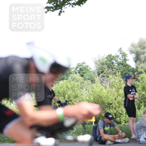 15.06.2025 - 7 Türme Triathlon Yannick Fuchs http://msf.ph/oto/8012532 15.06.2025 12:46:41 Radfahren 240, 543 meine-sportfotos.de