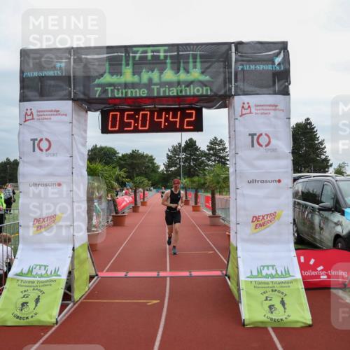 15.06.2025 - 7 Türme Triathlon Michael Strokosch http://msf.ph/oto/8012564 15.06.2025 15:04:42 Ziel 233, 535 meine-sportfotos.de
