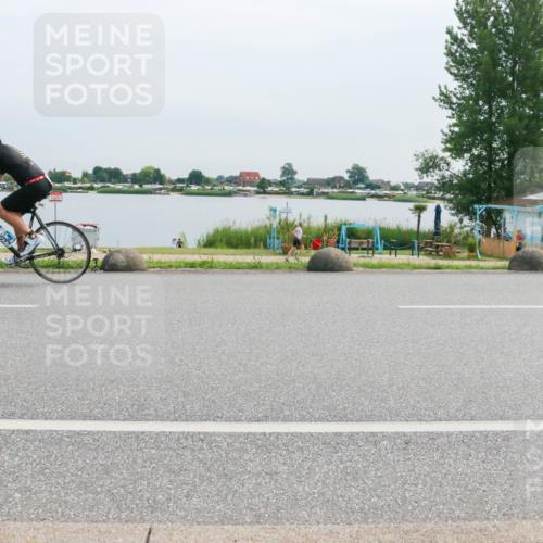 15.06.2025 - 27. Vierlanden-Triathlon H.Heesch http://msf.ph/oto/8012568 15.06.2025 11:07:09 Radfahren 405, 636 meine-sportfotos.de