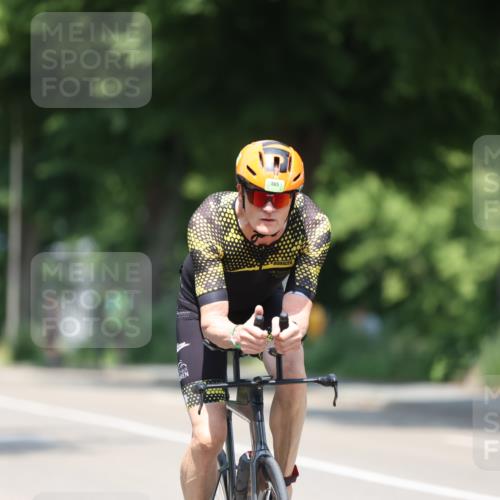 15.06.2025 - 7 Türme Triathlon Yannick Fuchs http://msf.ph/oto/8012590 15.06.2025 12:46:48 Radfahren 490, 496, 543 meine-sportfotos.de