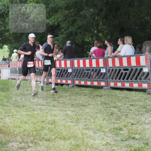 21.06.2025 - 27. Vierlanden-Triathlon KatJ http://msf.ph/oto/8012591 15.06.2025 13:09:35 Ziel 147, 225, 744 meine-sportfotos.de