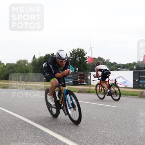21.06.2025 - 27. Vierlanden-Triathlon H.Heesch http://msf.ph/oto/8012623 15.06.2025 13:25:58 Radfahren 1154, 1266, 1277, 1285 meine-sportfotos.de